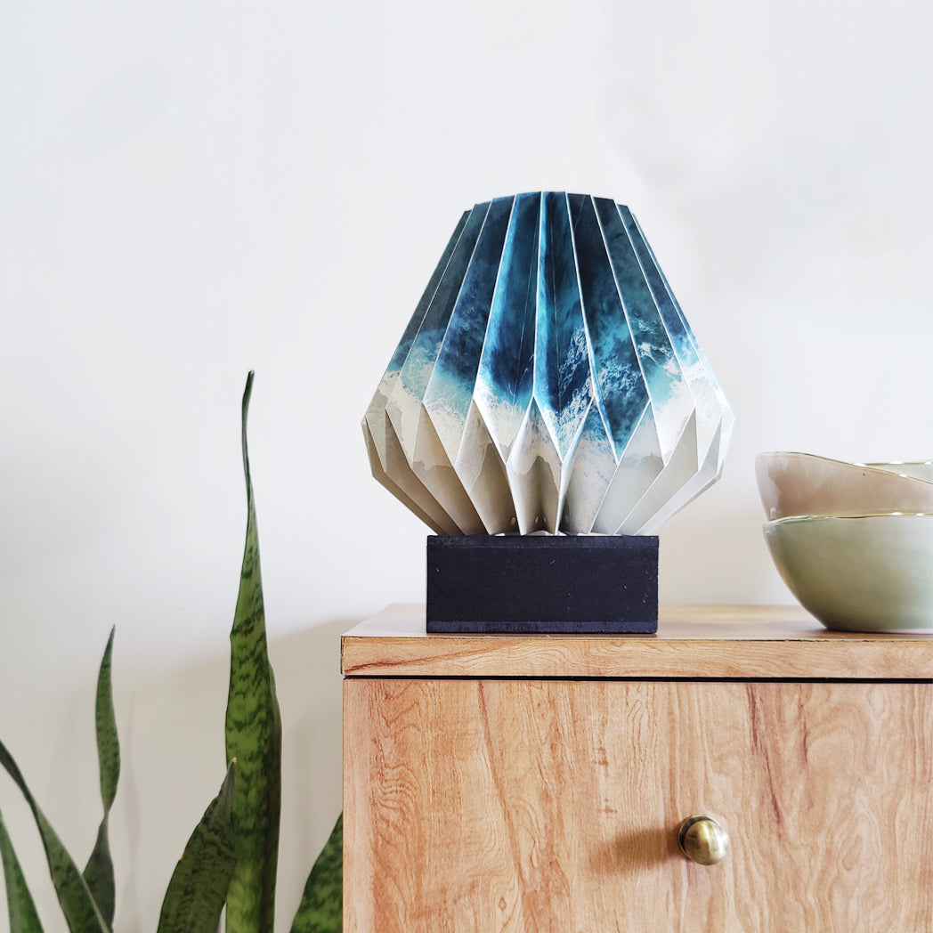 OCEAN WAVES SAND COLLAPSIBLE ORIGAMI TABLE LAMP